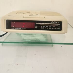 Vintage Sony Dream Machine AM/FM Clock Radio Model ICF-C25 Tested Works